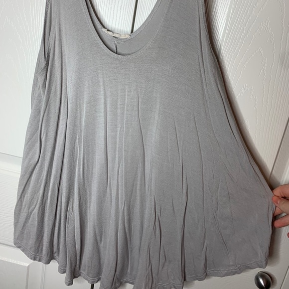 Tank top - Picture 3 of 6